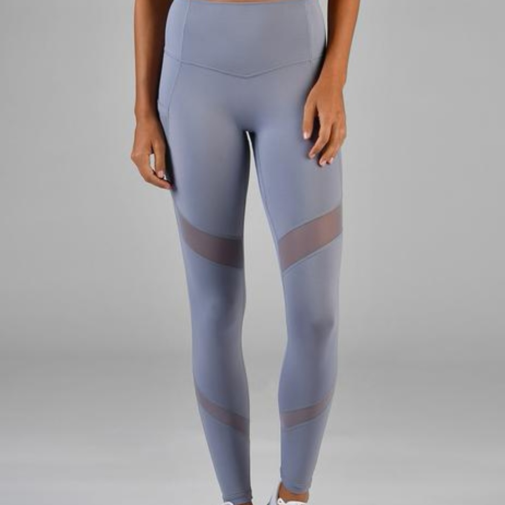 Glyder Legging: SCULPT IN SILVER BULLET